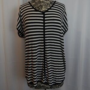 Bobeau Black and White Striped Top Size XL